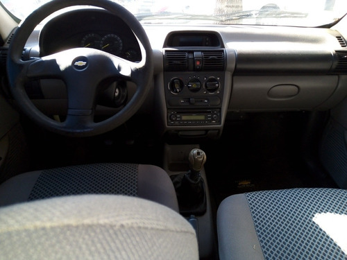 Imagen 4 de 10 de Chevrolet Classic 1.4 Ls Aa+da 2010