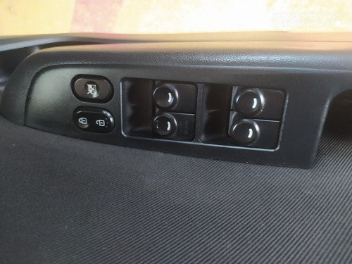Imagem 8 de 14 de Hyundai Hb20 2013 1.0 Comfort Flex 5p