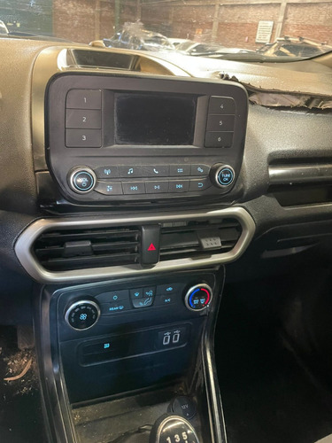 Ecosport S 1.5 L Chocada En Marcha Andando