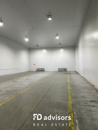 Arriendo De Bodega Con Cámara De Frío 312 M2 - Temuco