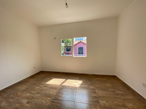 Duplex 4 Amb C/patio En Olivos