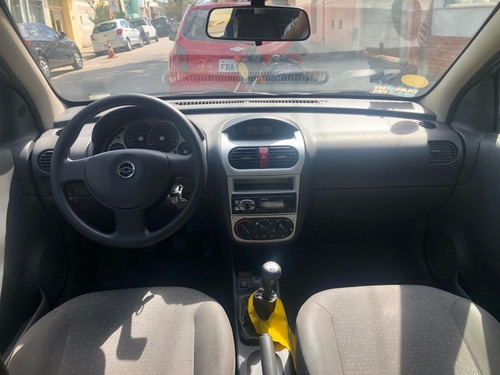 Imagem 8 de 10 de Chevrolet Corsa Hatch 1.4