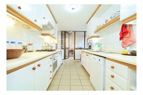 Departamento En Arriendo De 3 Dorm. En Las Condes