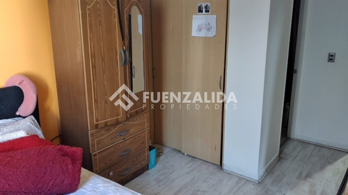 Departamento En Venta De 2 Dorm. En Santiago