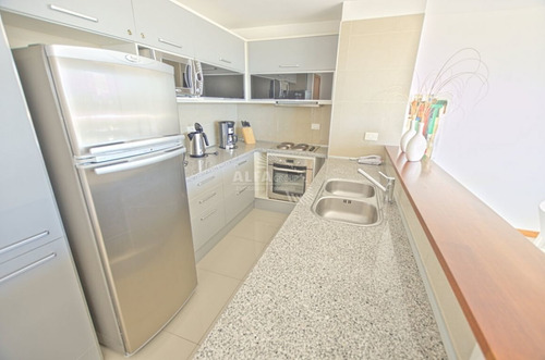 Imagen 8 de 14 de Apartamento En Venta Y Venta Anual - Playa Brava - Punta Del Este