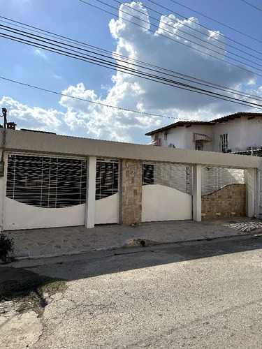 Casa Urb. La Mantuana, Turmero