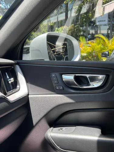 Volvo XC60 2.0 T8 Awd Inscription Hibrido