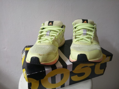 Tênis adidas Boost