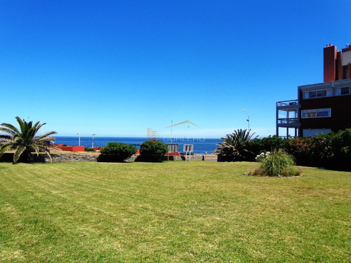Imagen 3 de 18 de Venta De Terreno Con Vista Al Mar En Punta Del Este!, Península, Apto Para 3 Pisos