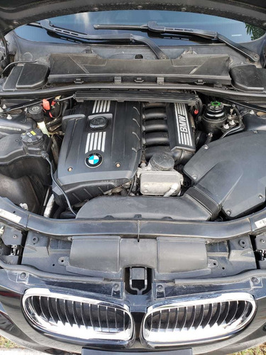 Imagen 10 de 11 de Bmw Serie 3 2009 2.5 325i Progressive At