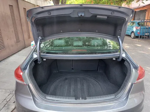 Hyundai Elantra 2.0 Limited Tech Navi At