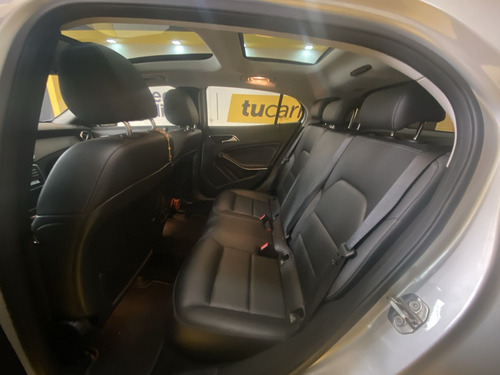 Imagen 14 de 25 de Mercedes Benz Clase Gla 200 Urban 1.6