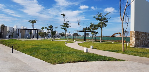 Imagen 19 de 21 de Casa En Venta En Conkal En Privada Zensia Mod. E