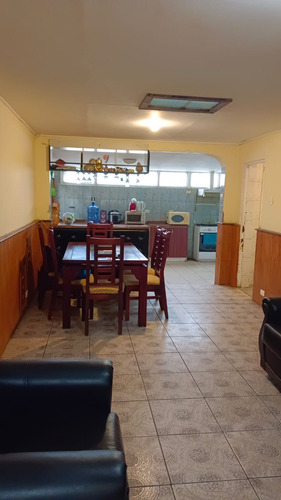 Venta Casa Un Piso A Dos Cuadras Del Troncal