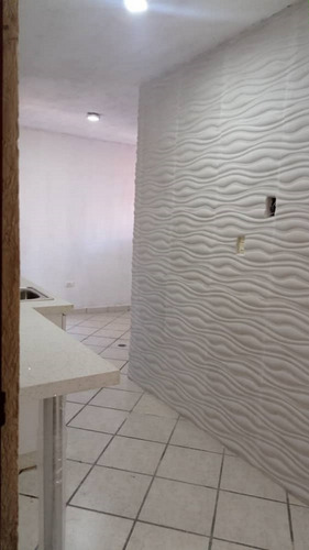 Imagen 10 de 14 de Apartamento En Venta En Naguanagua