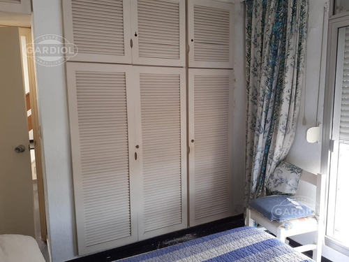 Imagen 10 de 23 de Apartamento 2 Dormitorios En Playa Mansa Primera Linea. Punta Del Este.