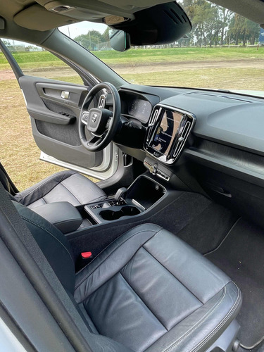 Volvo XC40 Momentum T5 PHEV