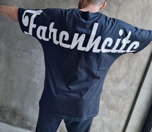 Remera Hombre Farenheite Oversize Al Full Back