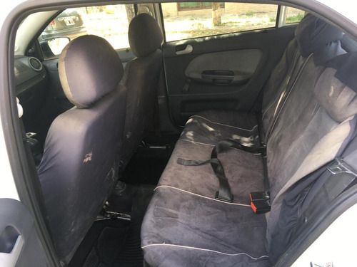 Imagen 11 de 15 de Volkswagen Gol Trend 1.6n Pack 1 5 Ptas. Mt / Nafta / 2014
