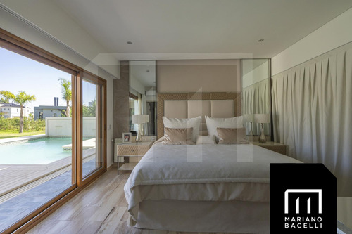Casa En Venta En Terralagos,canning.