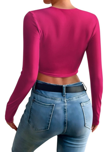 Blusa Crop Top Manga Larga Detalle De Corazon Cuello Redondo
