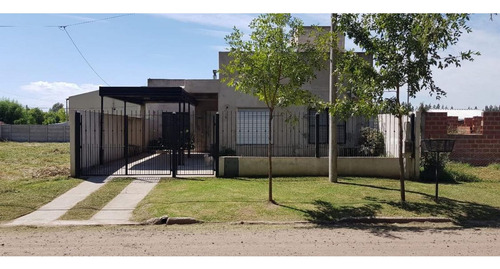 Propiedad Ubicada En Calle Cañuelas 2645