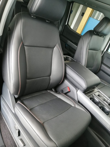 Imagen 9 de 9 de Ford Lobo Lariat 4x4