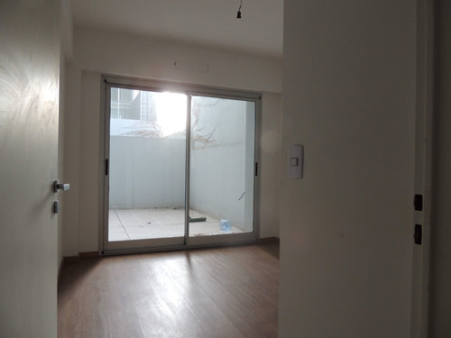 Imagen 8 de 18 de Depto. 2 Ambientes Venta Monte Castro A Estrenar
