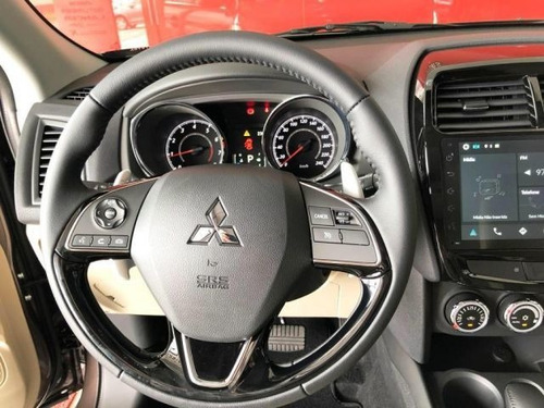 Imagem 12 de 12 de Mitsubishi Outlander Sport Hpe 2.0 Mivec Duo Vvt 4x4