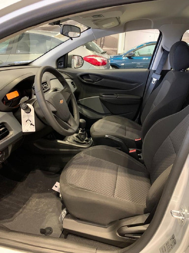 Imagen 18 de 24 de Chevrolet Onix Joy Black 1.4n Manual 5 Puertas Hachback 23