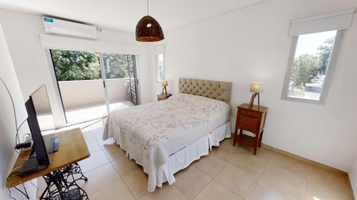 Imagen 9 de 14 de Casa Con Jardín 4 Ambientes, 3 Dormitorios