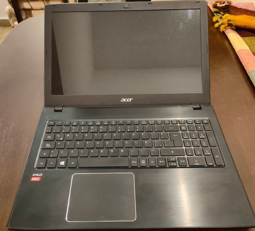 Computadora Acer Aspire E5-523 (Usado)