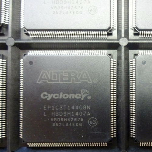 Ci Altera Cyclone I Intel Fpga 104 I/o 144tqfp Ep1c3t144c8n