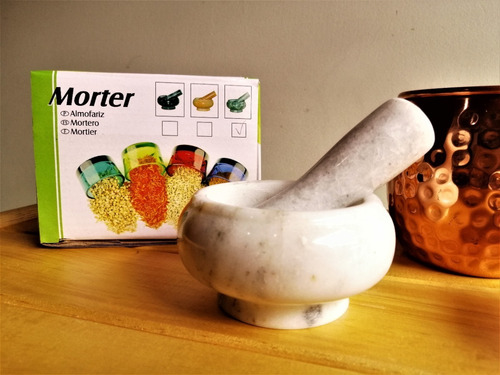 Mortero, Molcajete Pequeño En En Piedra Mármol