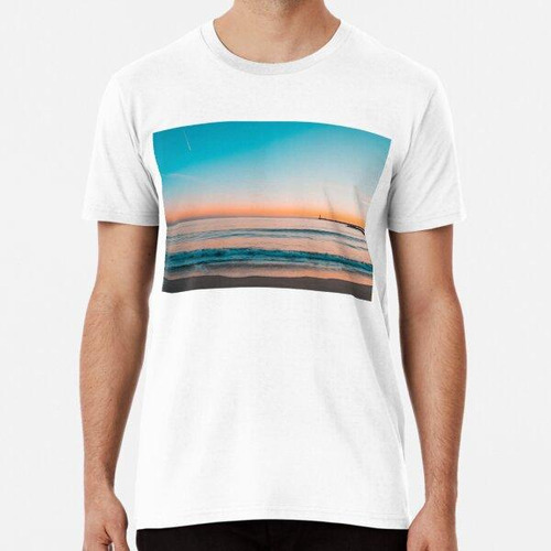 Remera Paisaje De Playa Simple Con Reflejo Del Atardecer En 