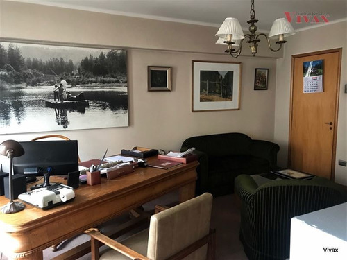 Oficina En Venta De 4 Privados En Santiago