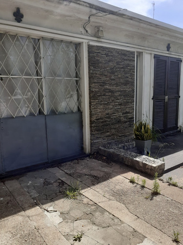 Unico Terreno 2500 M2 Dr. Pena Y Av. Garzon