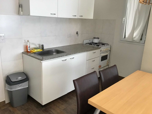 Departamentos 4y6 Pers. Ostende A Metros Del Mar. No Jovenes