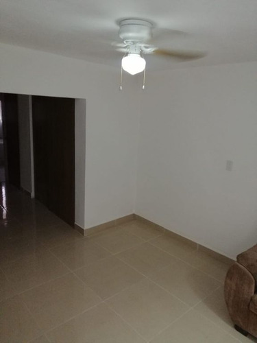 Venta De Casa En Lomas De Guayangareo Con 4 Recamaras