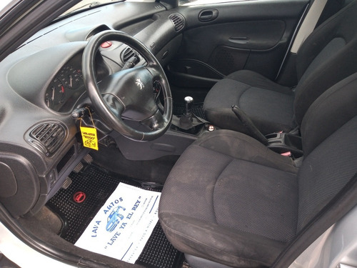 Peugeot 206 1.6 Xr Premium