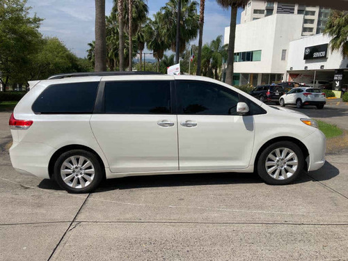 Imagen 4 de 15 de Toyota Sienna 2013 5p Limited Aut Piel Limited Q/c Dvd