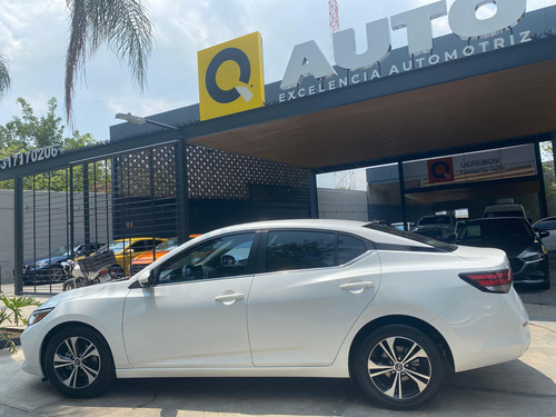 Nissan Sentra 1.8 Advance Mt