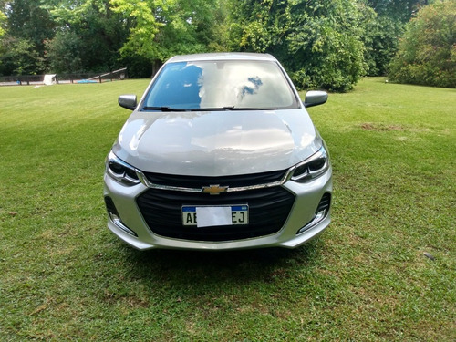 Chevrolet Onix Sedan 5 Puertas