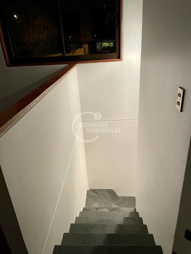 Casa En Venta De 5 Dorm. En Lo Barnechea