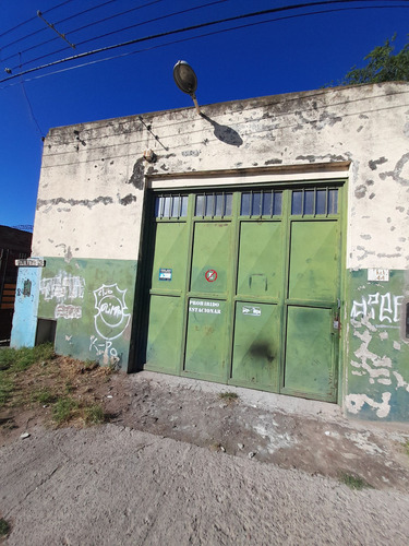 Imagen 2 de 6 de Venta Galpón Próximo A Zona Industrial