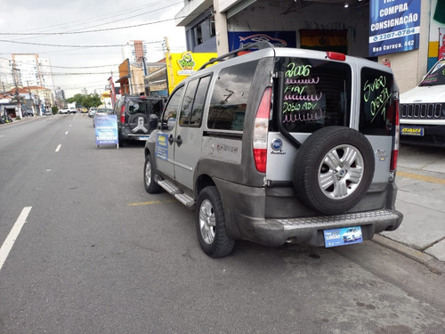 Imagem 3 de 9 de Fiat Doblo