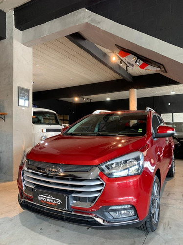 Imagem 1 de 9 de Jac T40 2018 - São Paulo Motorsport