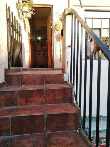 Imagen 2 de 15 de Tipo Casa Al Frente Con Jardín Propio - Valentín Alsina