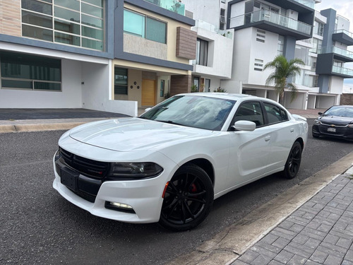 Dodge Charger 5.7 R-t At