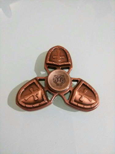 Imagen 2 de 2 de Fidget Spinner Metálico Cruces Juguete Antiestrés